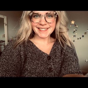 Meet your Posher, Brittaney